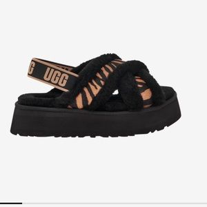 UGG SLIDES